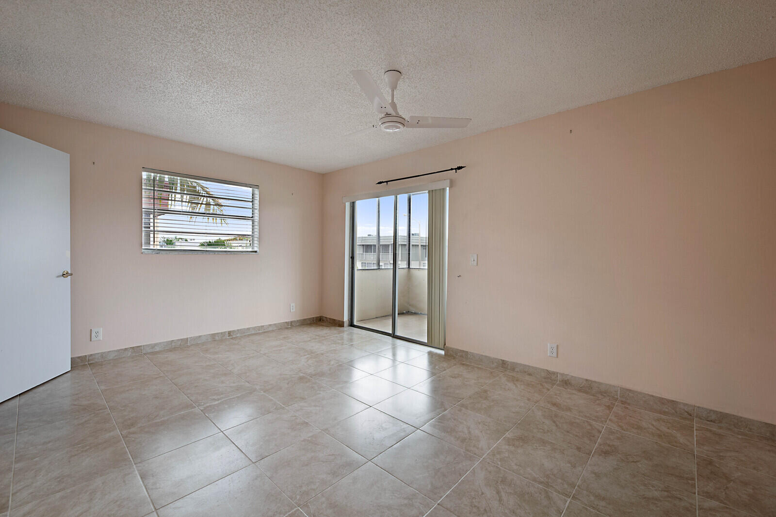 617 Flanders North Delray Beach, FL 33484 - Photo 14 of 22 13_617_Flanders_M13_mls