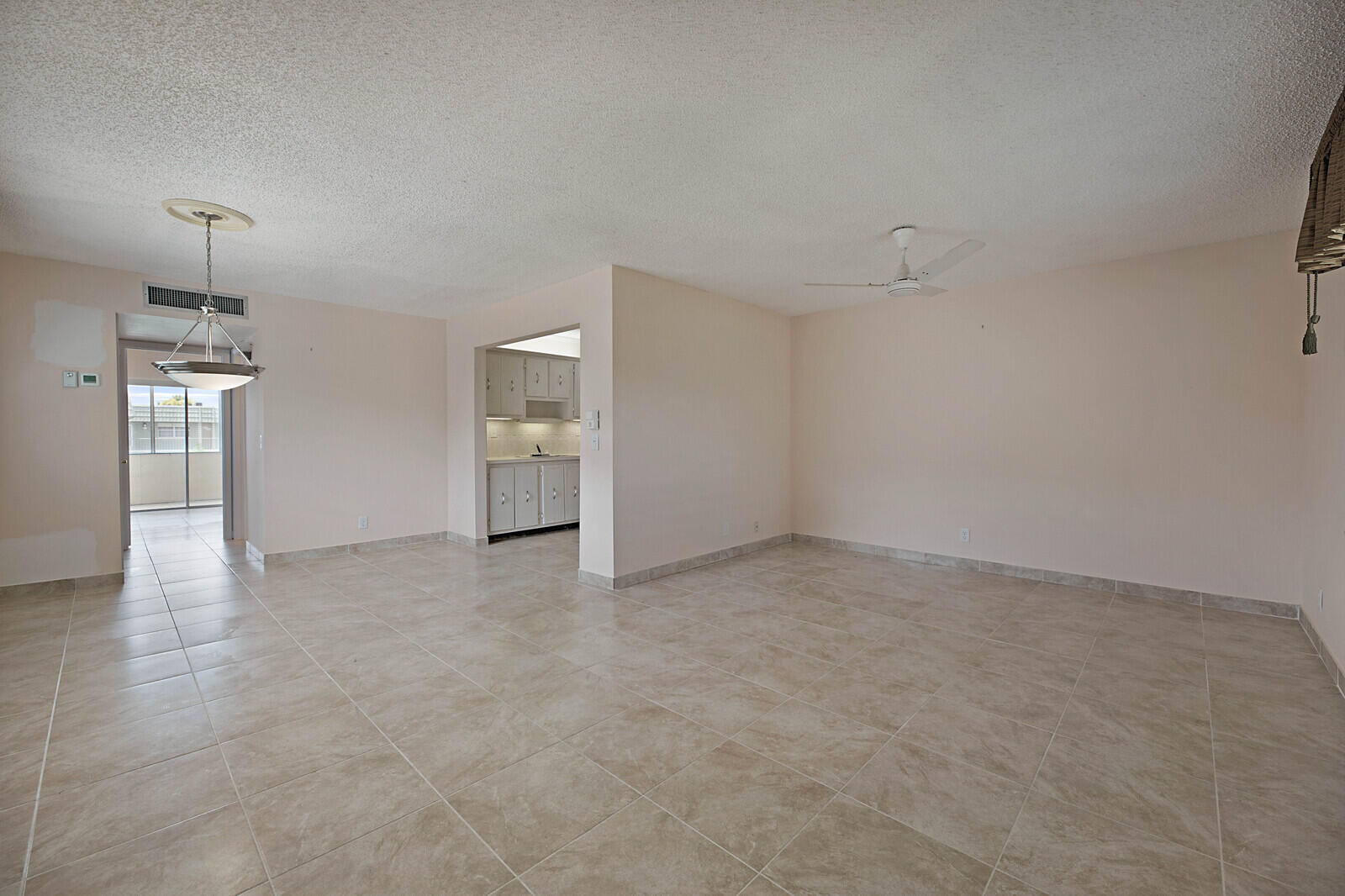 617 Flanders North Delray Beach, FL 33484 - Photo 2 of 22 01_617_Flanders_M1_mls