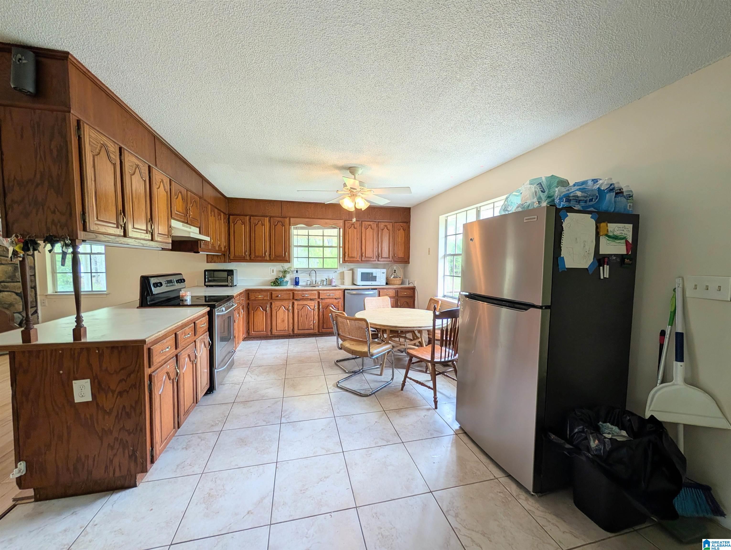 298 Barnes Road Bessemer, AL 35023 - Photo 6 of 42