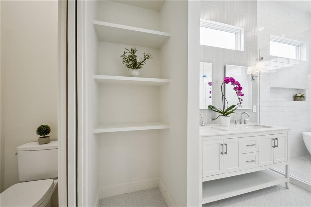 2417 Rousseau Street New Orleans, LA 70130 - Photo 19 of 36