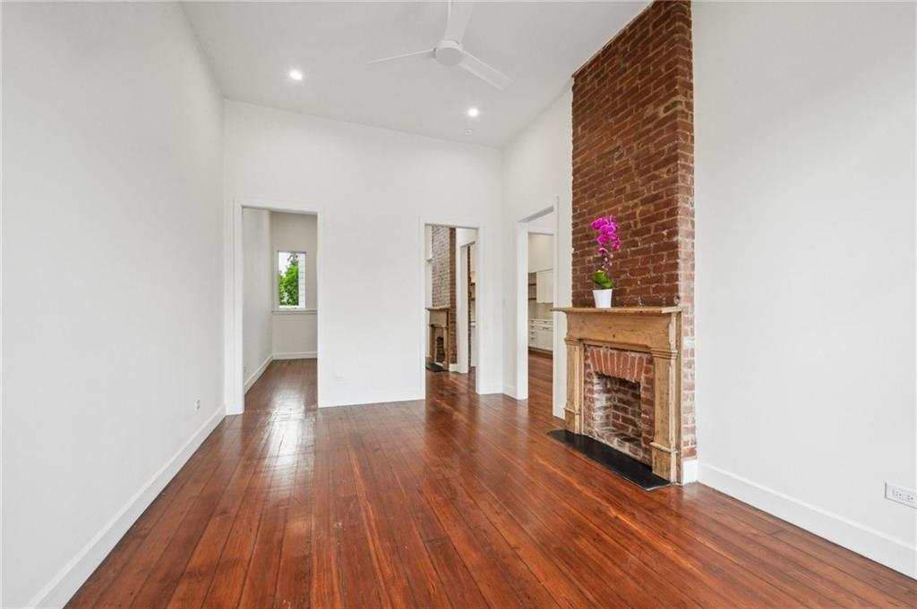 2417 Rousseau Street New Orleans, LA 70130 - Photo 6 of 36