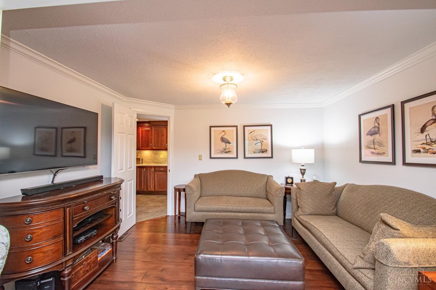 495 West Alex Bell Road Dayton, OH 45459 - Photo 7 of 34 Gallery Image 7