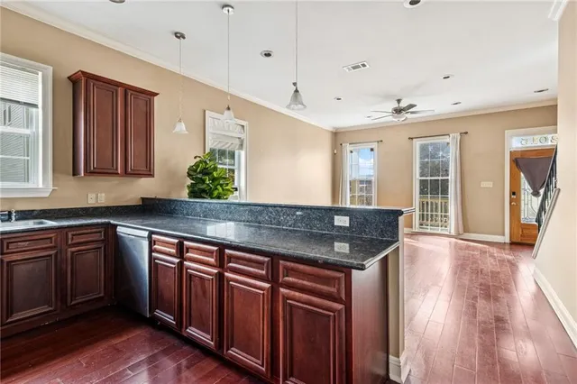 $279,000 | 2015 Martin Luther King Jr Boulevard, New Orleans, LA 70113