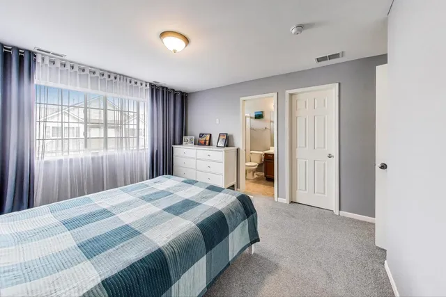 $2,500 | 474 South Jade Lane, Round Lake, IL 60073