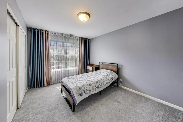 $2,500 | 474 South Jade Lane, Round Lake, IL 60073