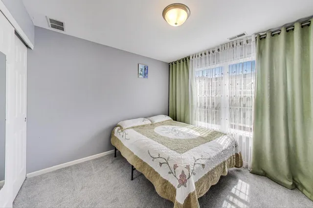 $2,500 | 474 South Jade Lane, Round Lake, IL 60073