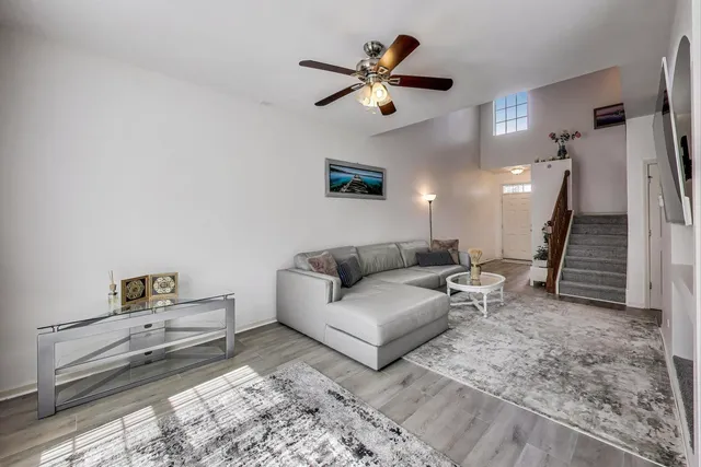 $2,500 | 474 South Jade Lane, Round Lake, IL 60073