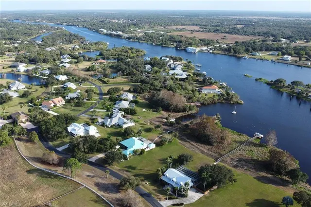 $250,000 | 16280 Forest Mist Court, Alva, FL 33920