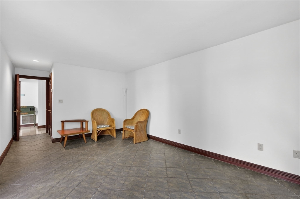 923 Drift Road Westport, MA 02790 - Photo 19 of 27