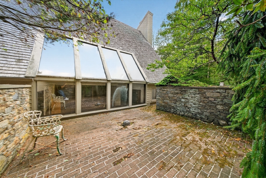 923 Drift Road Westport, MA 02790 - Photo 25 of 27