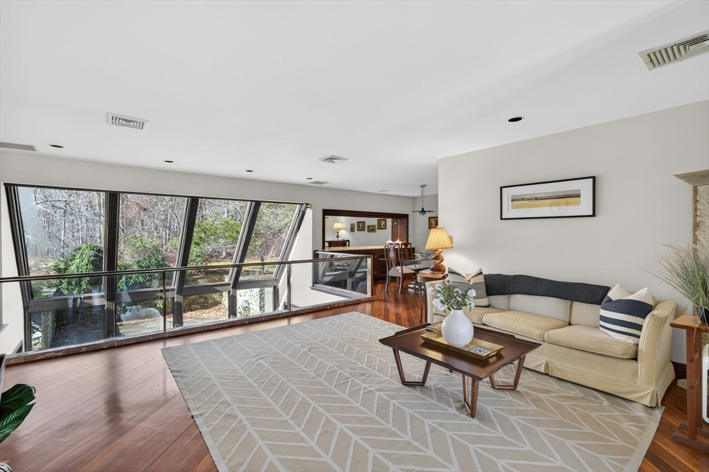 923 Drift Road Westport, MA 02790 - Photo 5 of 27