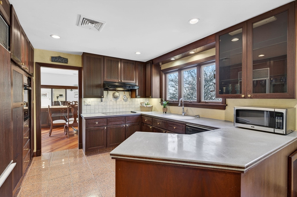 923 Drift Road Westport, MA 02790 - Photo 7 of 27