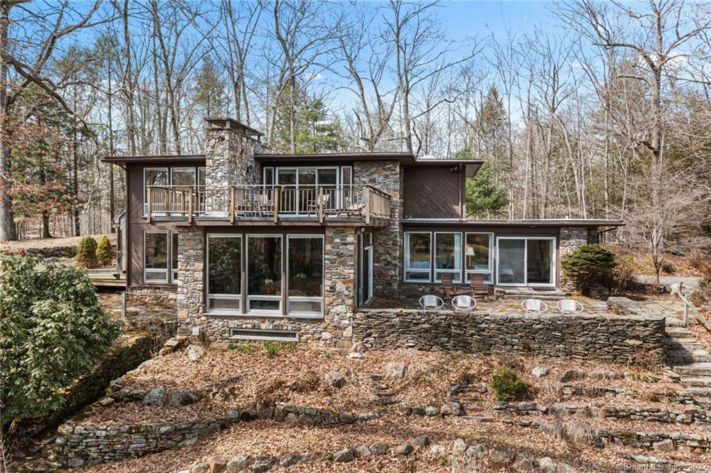 129 Summit Road Mansfield, CT 06268 - Photo 1 of 1 Main House
