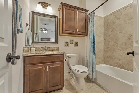 $619,000 | 11 South Sandbells Park Lane, Montgomery, TX 77316