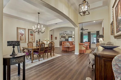 $619,000 | 11 South Sandbells Park Lane, Montgomery, TX 77316