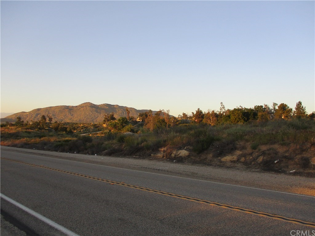 4 Hyde Road Hemet, CA 92544 - Photo 1 of 1