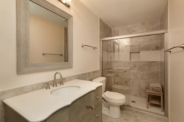 $574,900 | 937 Fountain View Drive, Deerfield, IL 60015