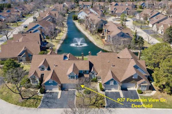 $574,900 | 937 Fountain View Drive, Deerfield, IL 60015