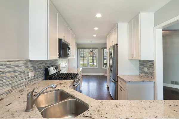 $574,900 | 937 Fountain View Drive, Deerfield, IL 60015