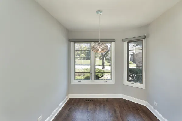 $574,900 | 937 Fountain View Drive, Deerfield, IL 60015