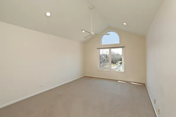 $574,900 | 937 Fountain View Drive, Deerfield, IL 60015