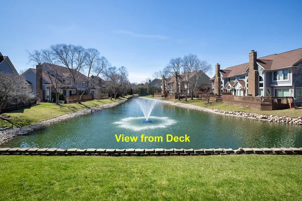 $574,900 | 937 Fountain View Drive, Deerfield, IL 60015