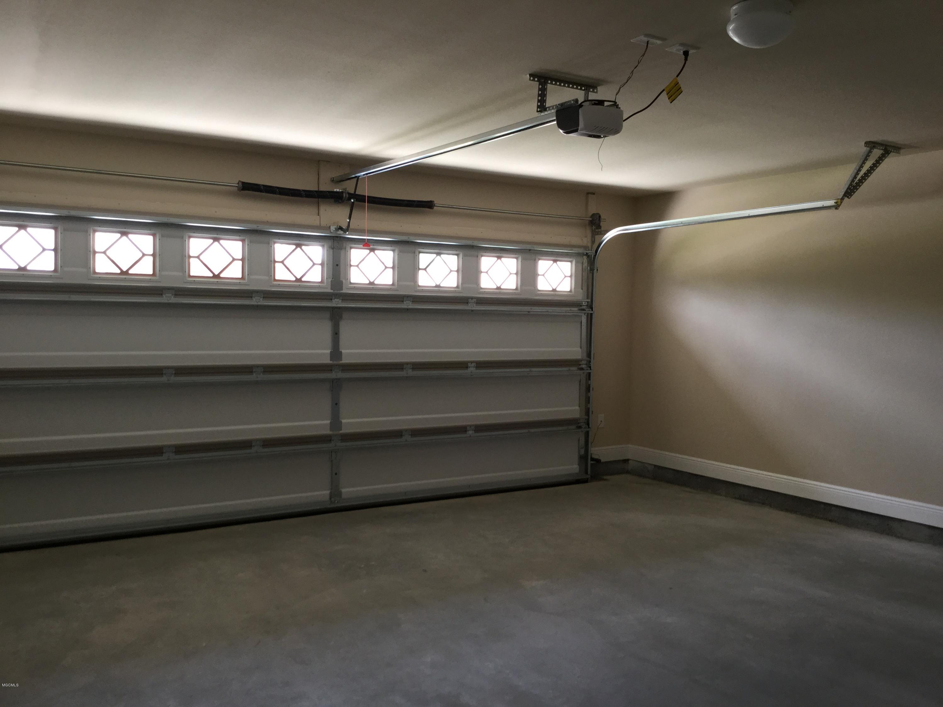 6821 Biddix-evans Road Ocean Springs, MS 39564 - Photo 23 of 23 Garage