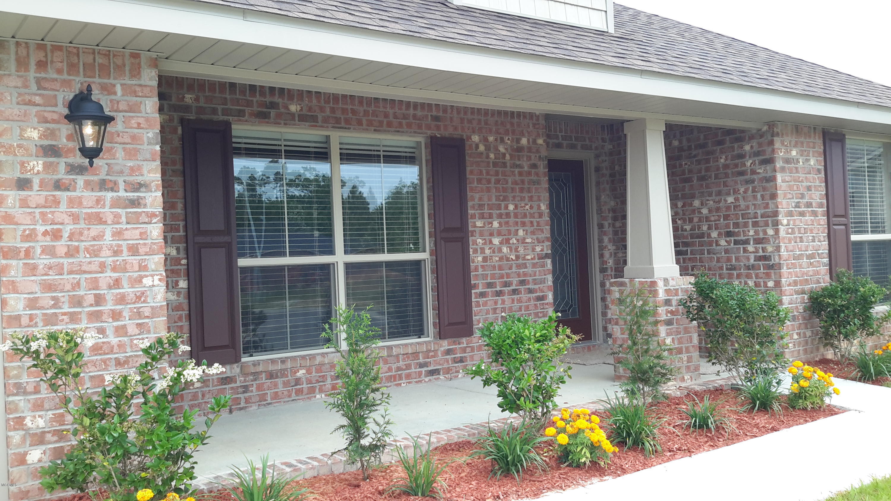 6821 Biddix-evans Road Ocean Springs, MS 39564 - Photo 4 of 23 Front Porch