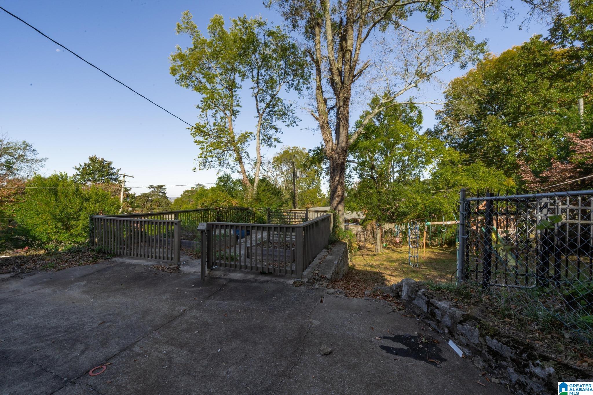 4326 Cliff Road South Birmingham, AL 35222 - Photo 39 of 51