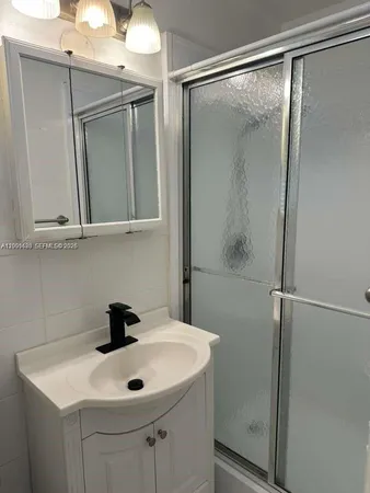 $3,750 | 2458 Plunkett Street, Hollywood, FL 33020
