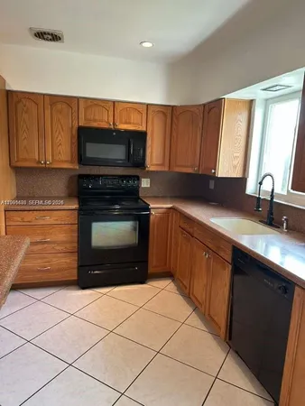 $3,750 | 2458 Plunkett Street, Hollywood, FL 33020