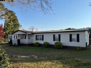 $2,200 | 2310 Black Creek Road, Four Oaks, NC 27524