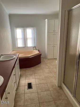 $2,200 | 2310 Black Creek Road, Four Oaks, NC 27524