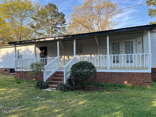 $2,200 | 2310 Black Creek Road, Four Oaks, NC 27524