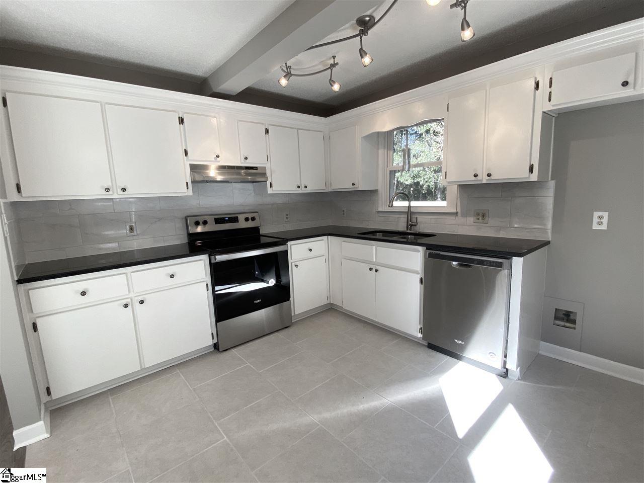 302 Foxborough Road Spartanburg, SC 29303 - Photo 7 of 16 Gallery Image 7