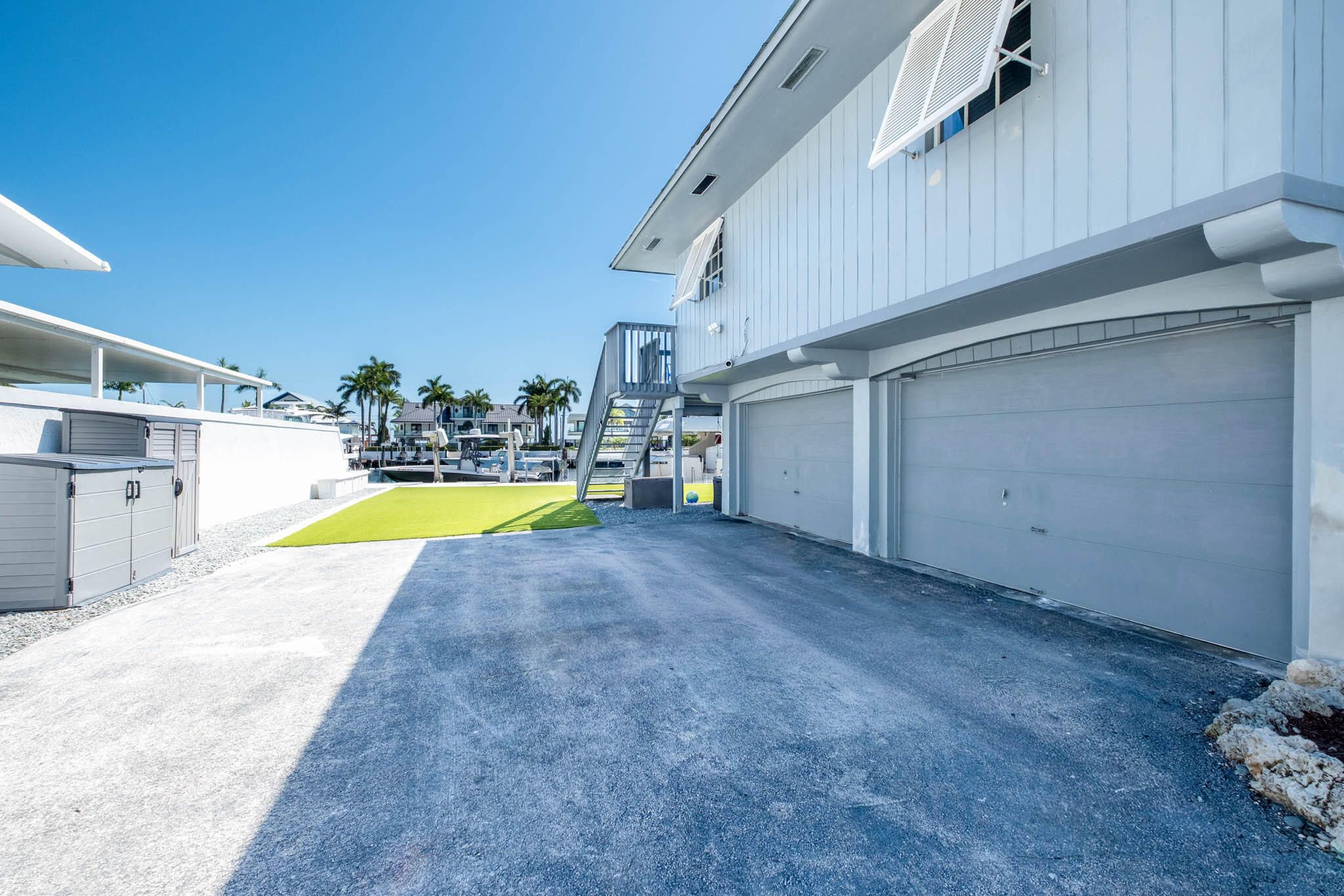 308 Atlantic Boulevard Key Largo, FL 33037 - Photo 23 of 76 Garages