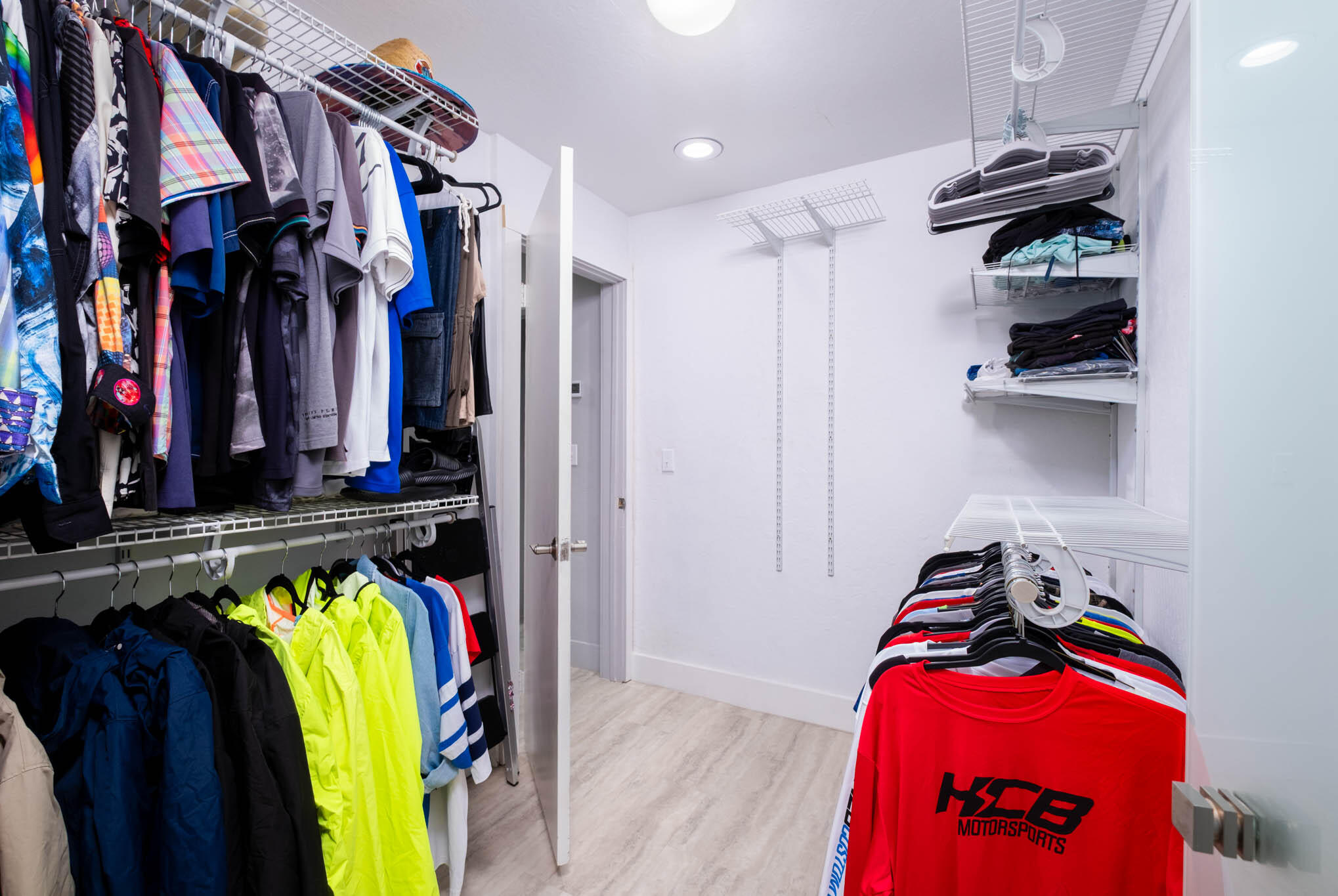 308 Atlantic Boulevard Key Largo, FL 33037 - Photo 40 of 76 Master Closet