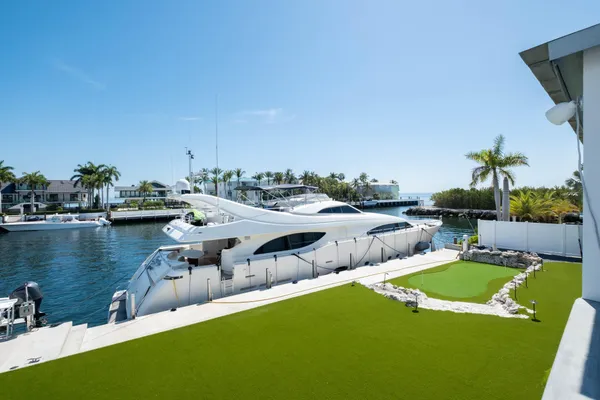 $6,900,000 | 308 Atlantic Boulevard, Key Largo, FL 33037