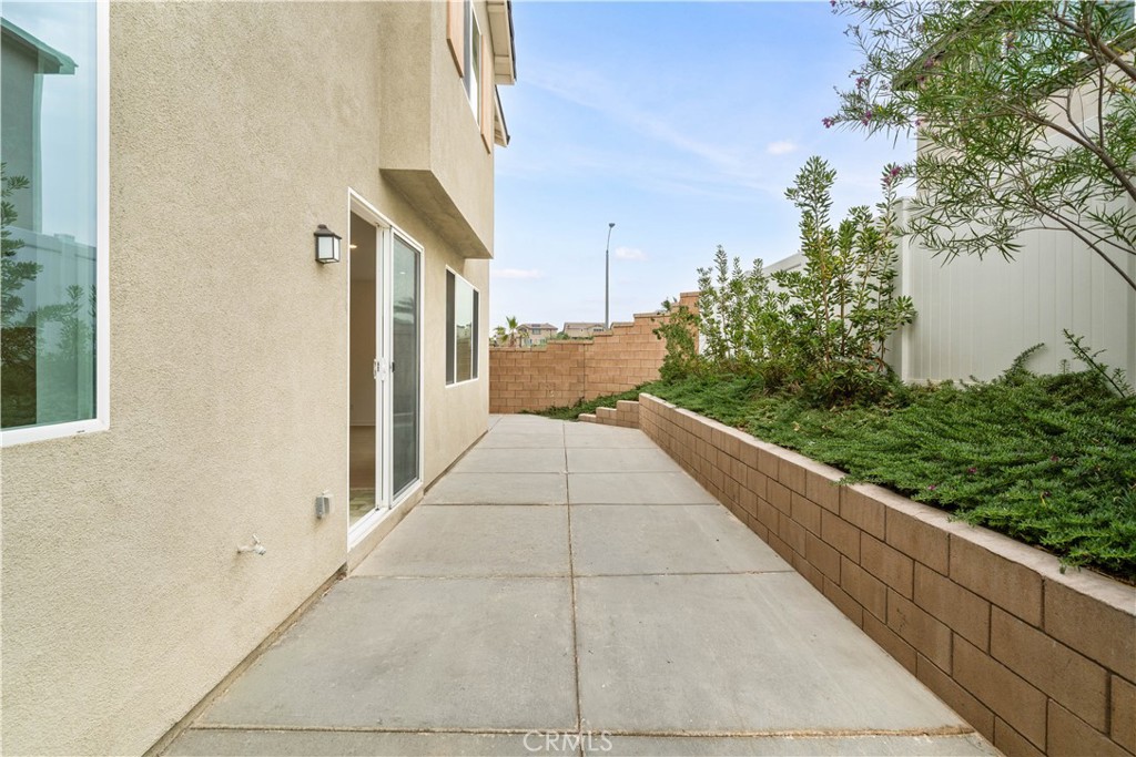 542 Colorado Drive Rialto, CA 92377 - Photo 48 of 68