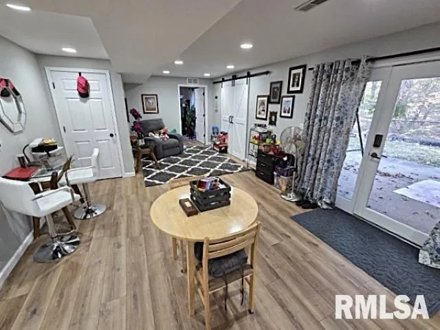 $385,000 | 2004 North Woods Place, Mount Vernon, IL 62864