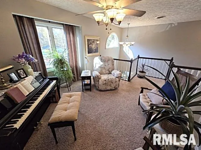 $385,000 | 2004 North Woods Place, Mount Vernon, IL 62864