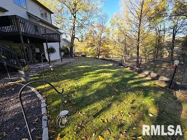 $385,000 | 2004 North Woods Place, Mount Vernon, IL 62864