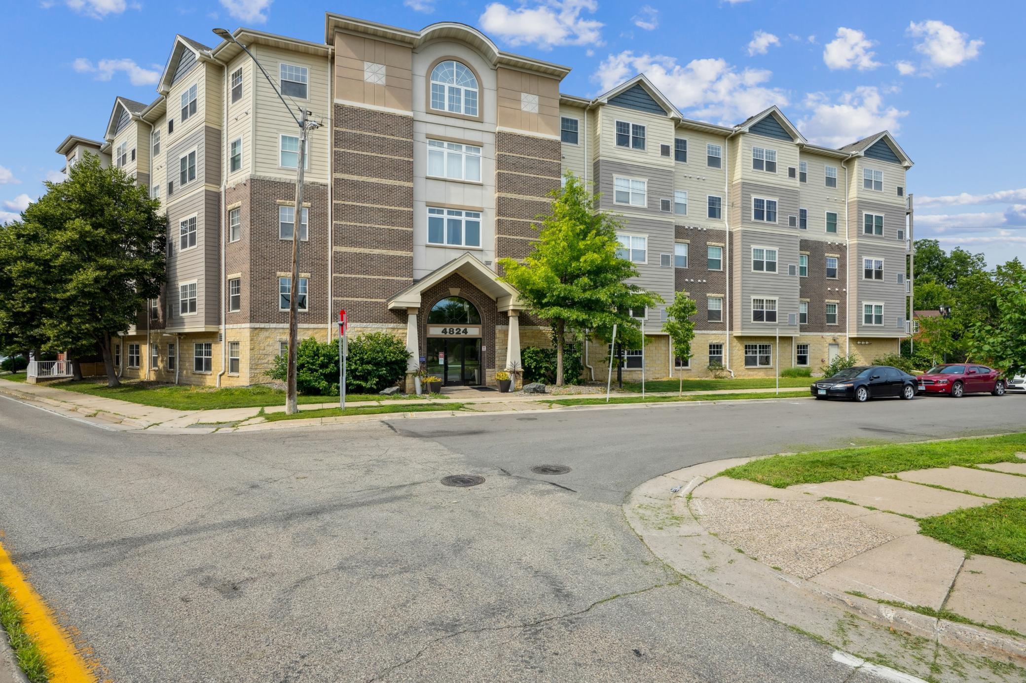 4824 East 53rd Street, Unit 422 Minneapolis, MN 55417 - Photo 29 of 32