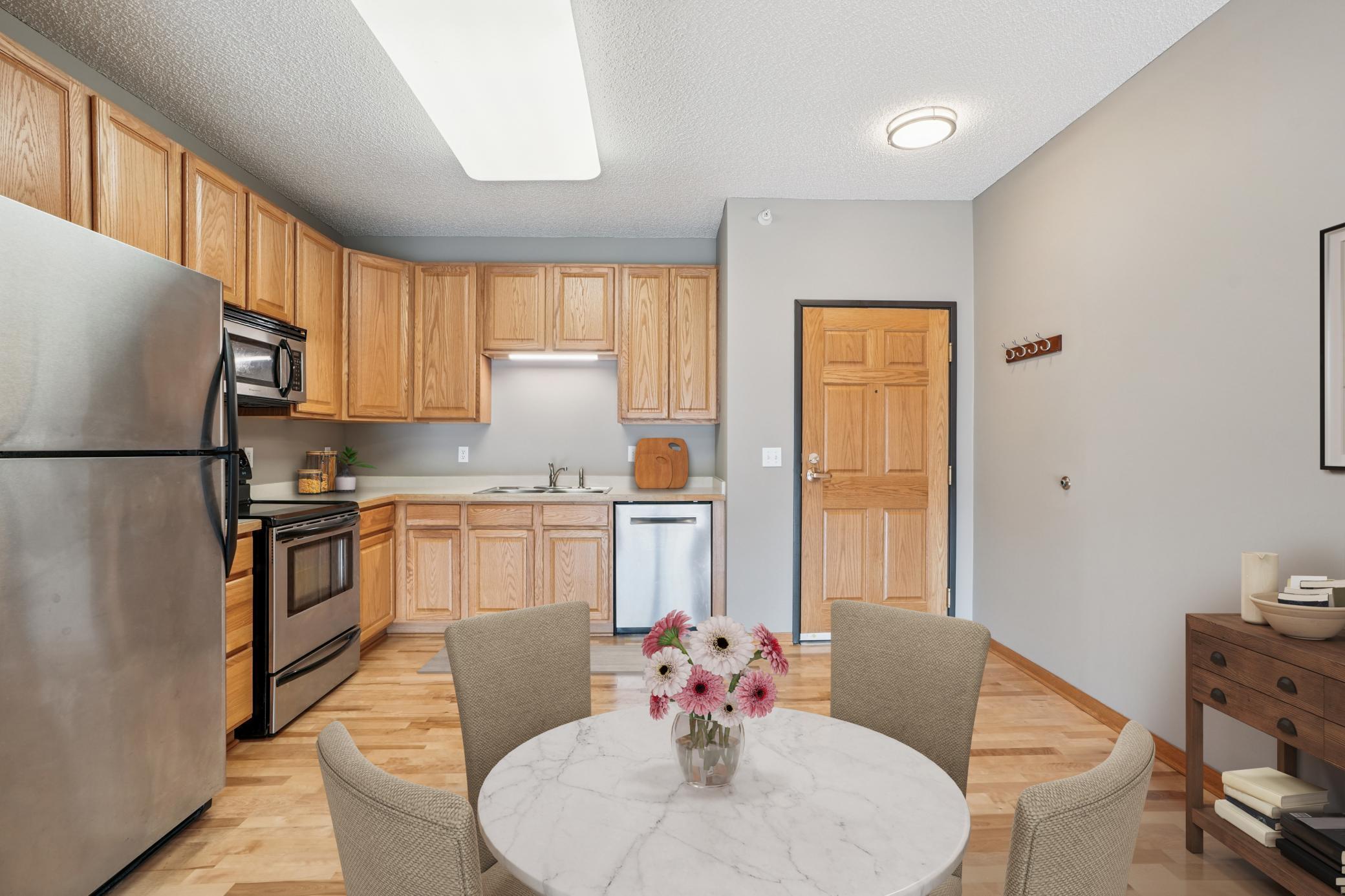 4824 East 53rd Street, Unit 422 Minneapolis, MN 55417 - Photo 5 of 32