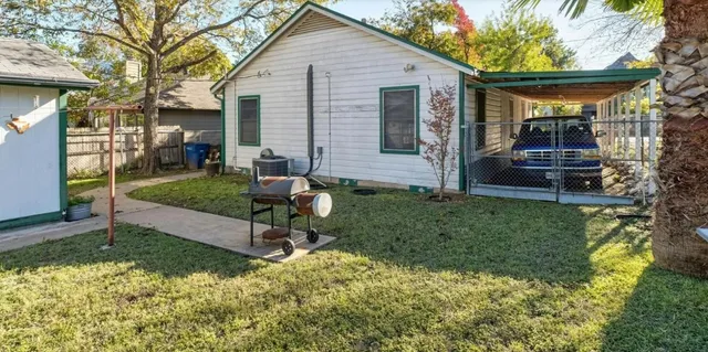 $1,100,000 | 708 West Monroe Street, Austin, TX 78704