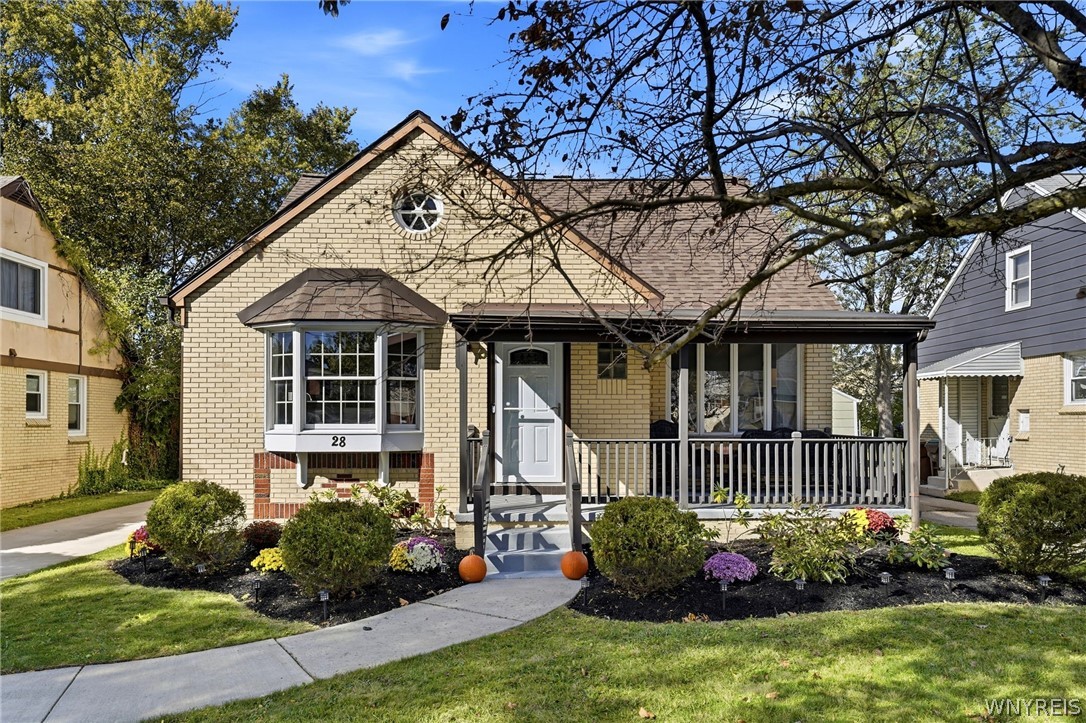28 Flora Road Cheektowaga, NY 14225 - Photo 1 of 42 Gallery Image 1
