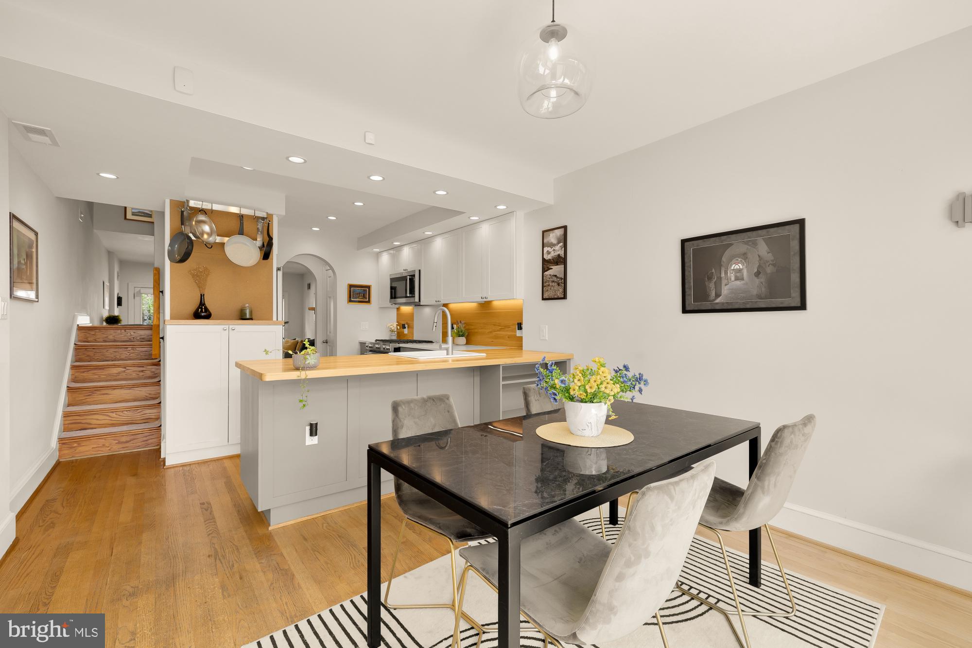 1736 V Street Northwest Washington, DC 20009 - Photo 14 of 40