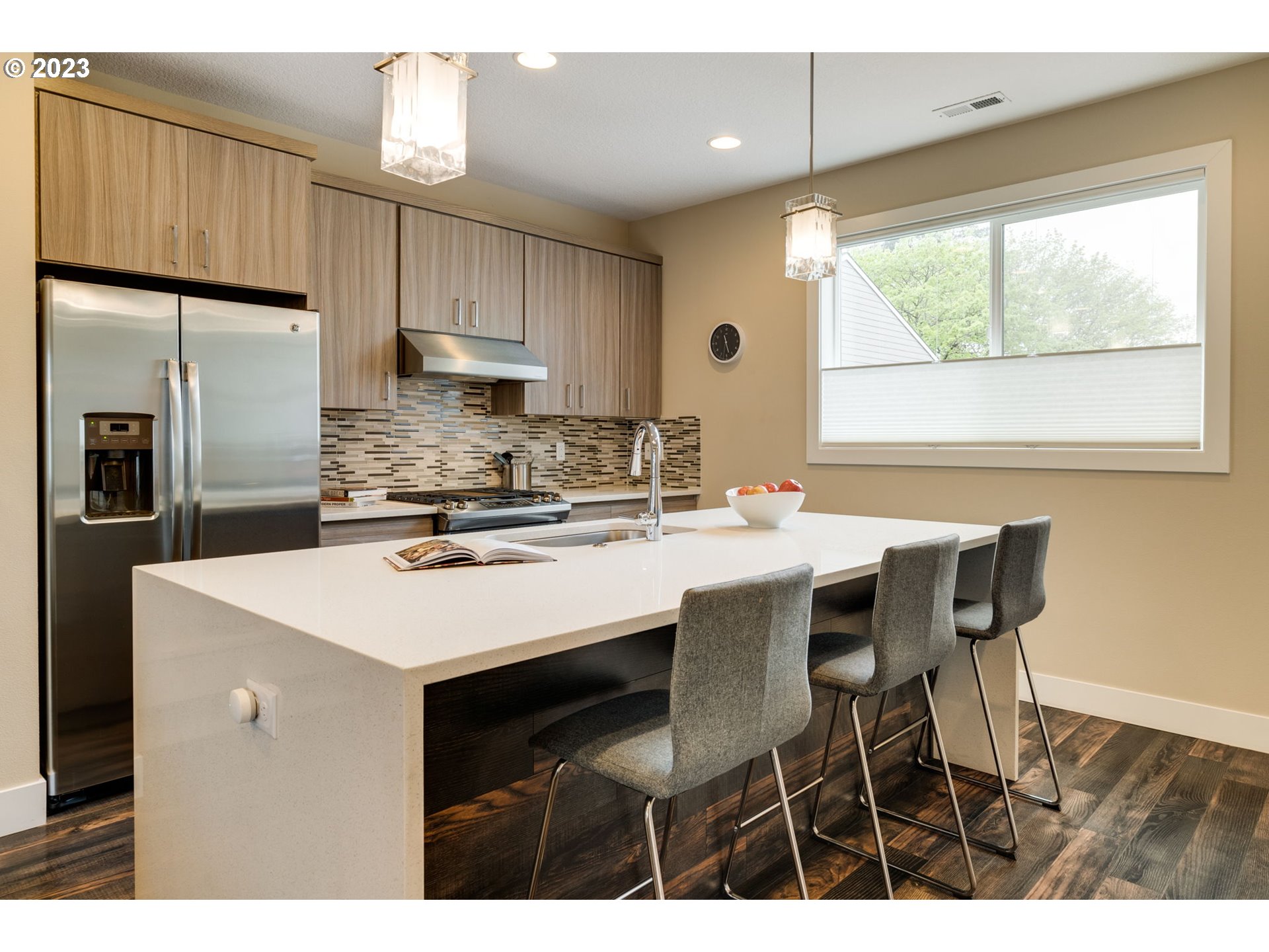 10411 Southwest 46th Place Portland, OR 97219 - Photo 20 of 48 Kitchen
