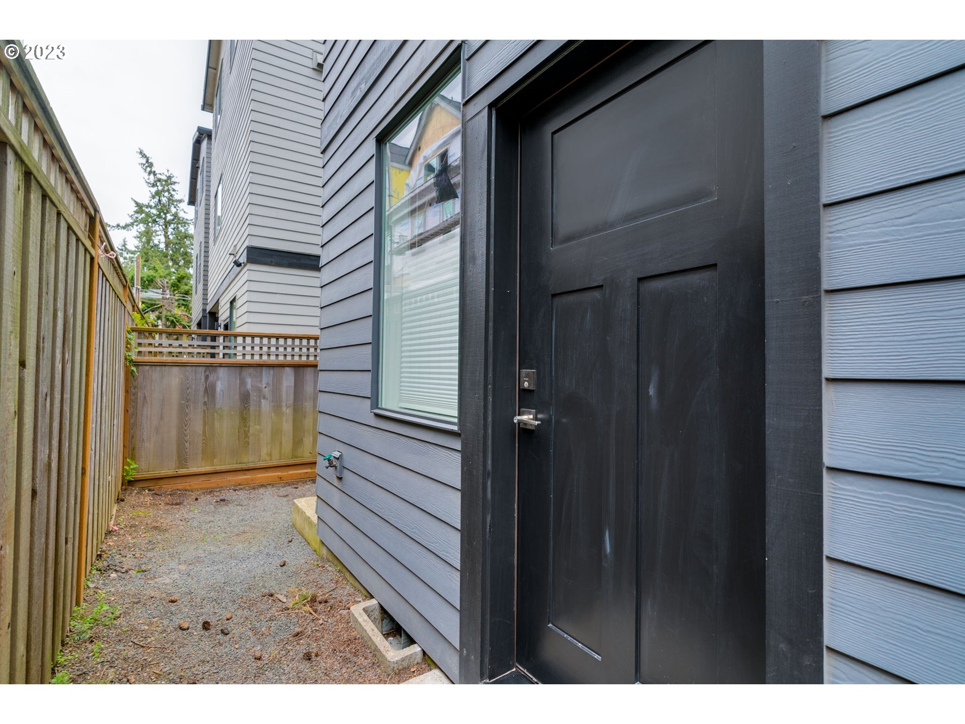 10411 Southwest 46th Place Portland, OR 97219 - Photo 46 of 48 Exterior