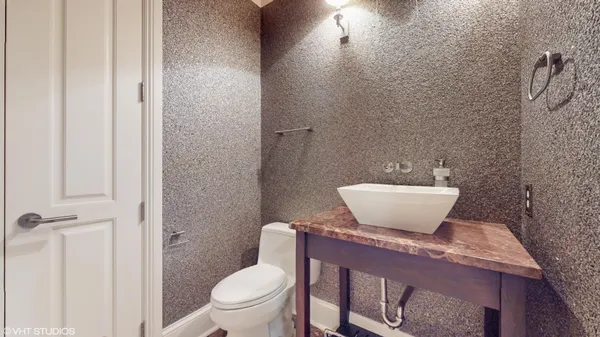 $1,500,000 | 2845 Watertown Road, Orono, MN 55356